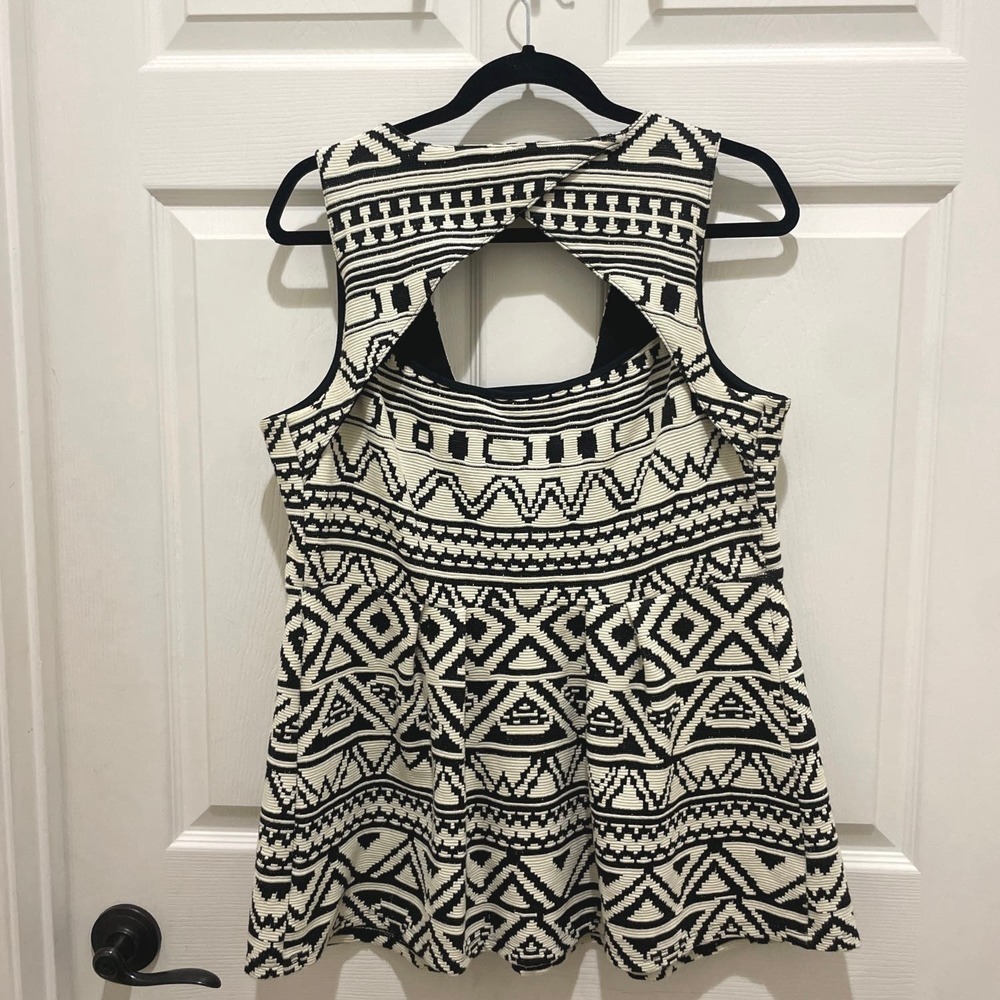 A Pea In The Pod Cream & Black Aztec Print Peplum Mini Dress - Picture 2 of 6